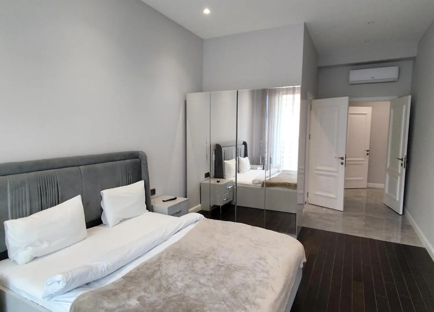 Deluxe Apartment Sahil Residence باكو